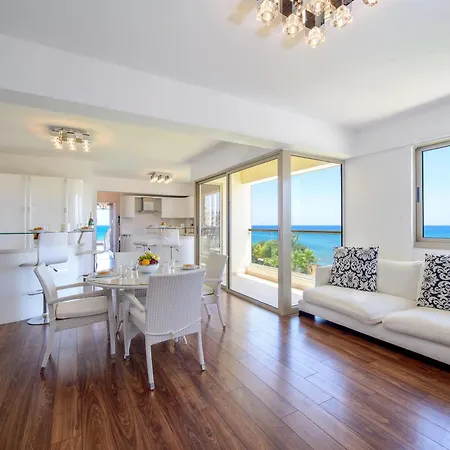 شقة Panorama Penthouse Pernera